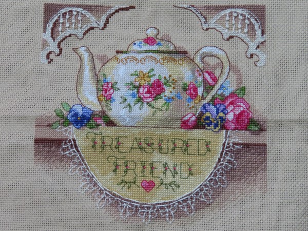 DIMENSIONS　Treasured Friend Teapot
