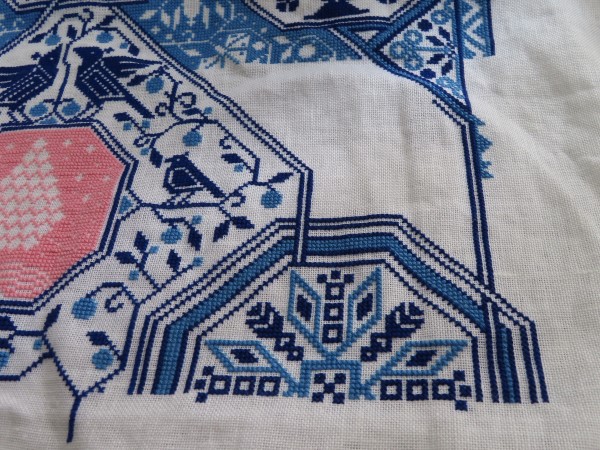 Modern Folk Embroidery SAL2021 June