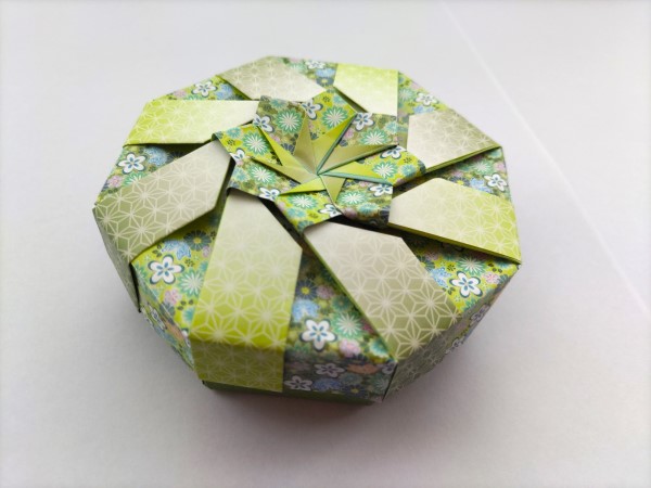 トーヨー 折り紙 和箱 八角箱