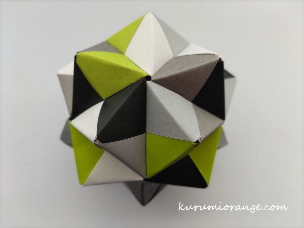 折り紙　くす玉　禅のイメージで