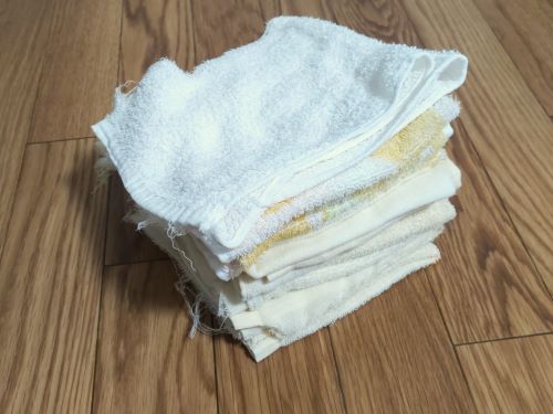タオルは手で裂くと糸くずが出ない