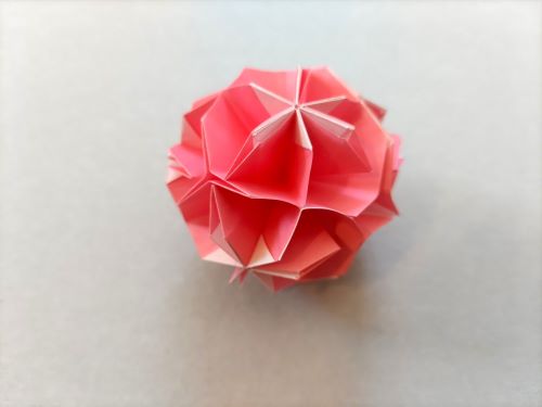たかはしなな『nanahoshiの飾って美しい花おりがみオーナメント』葵